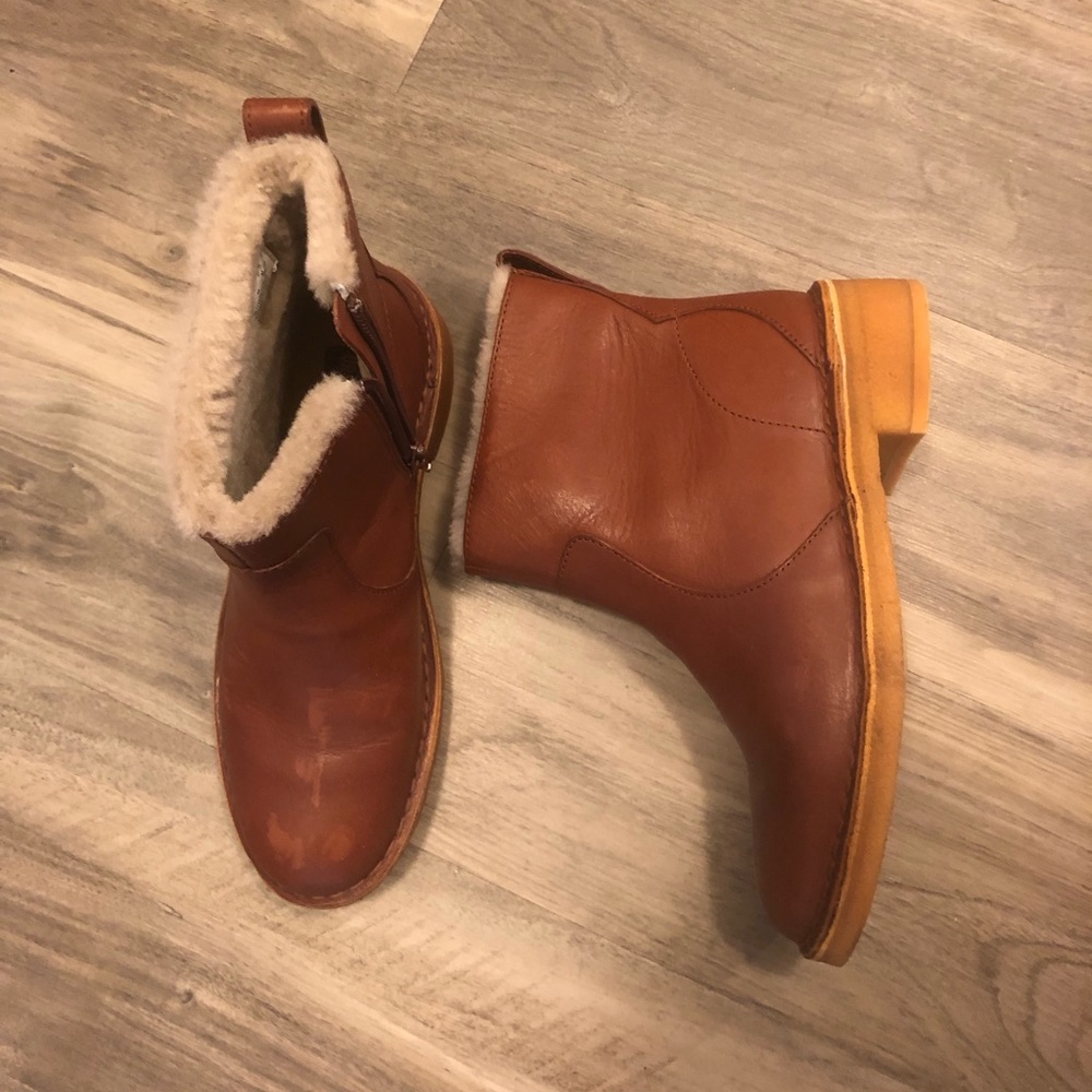 Clark’s Chelsea Boots